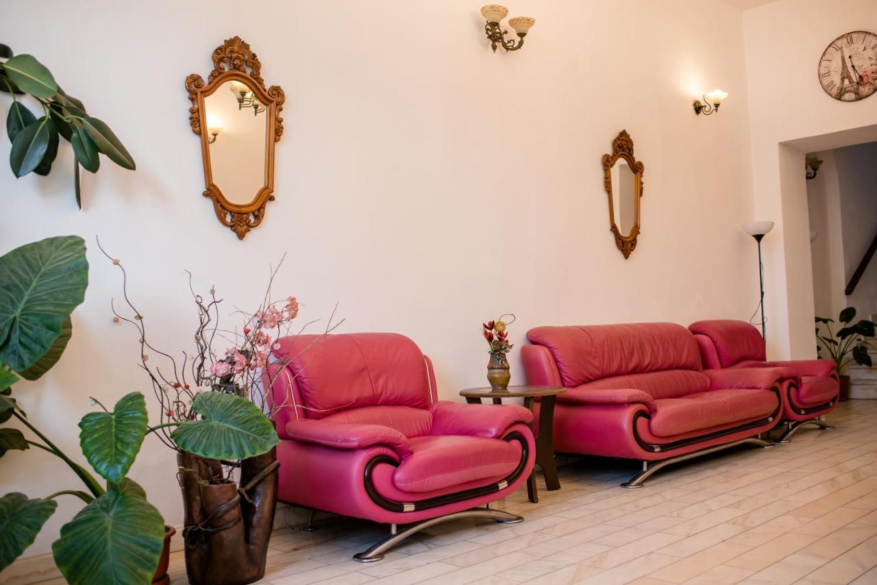 Hotel Marion Dumbraveni  Екстер'єр фото